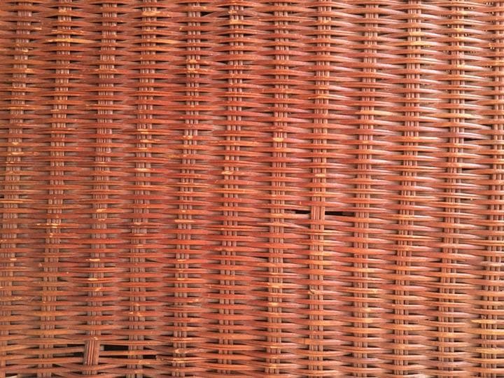 ヴィンテージ: 籐製収納スツール