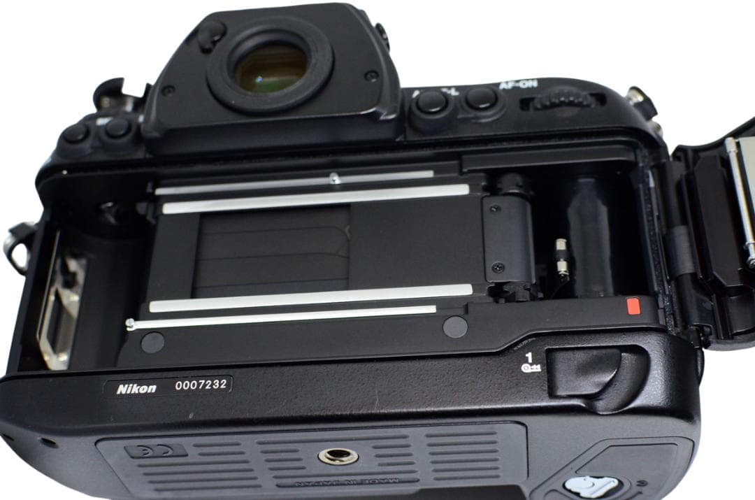 【極上品】Nikon F6 ボディ フィルム 一眼レフカメラ ニコン