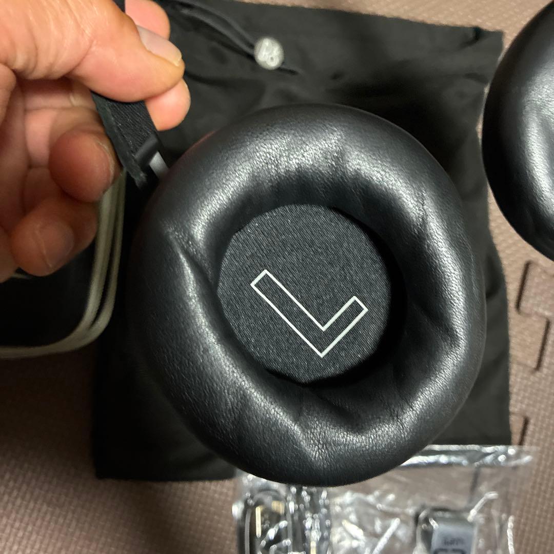 ❷BANG & OLUFSEN Beoplay H9i ワイヤレスヘッドホン