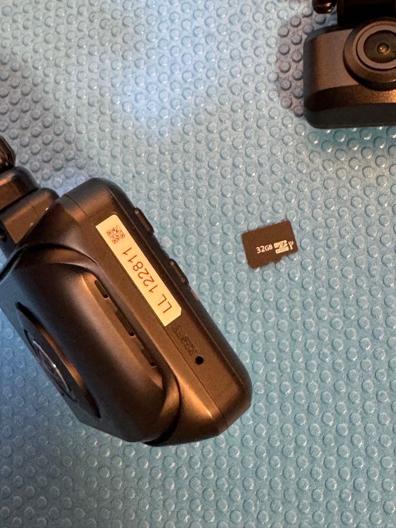 COMTEC ZDR-045（フロント・リア）SDカード（32GB）