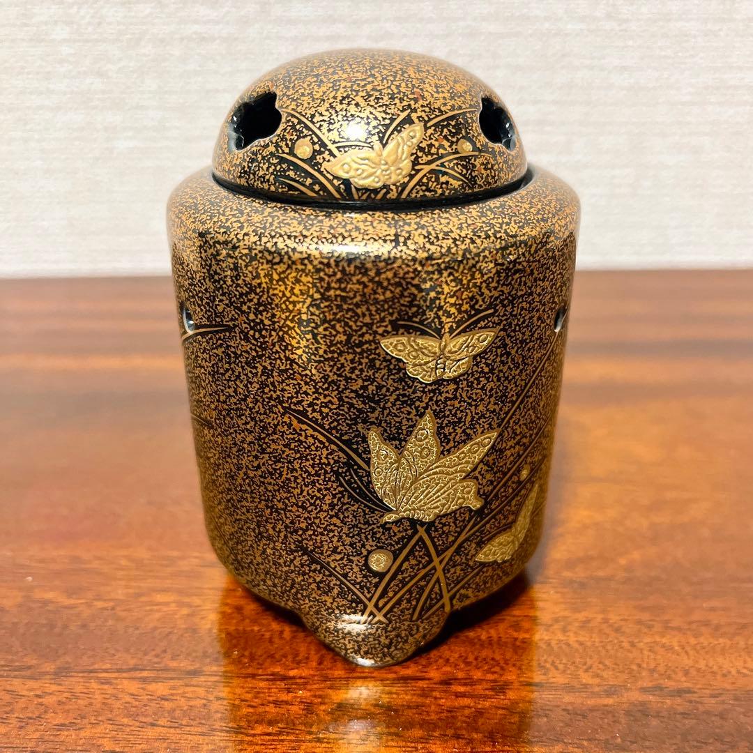 幸楽 作「蒔絵蝶文 香炉」共箱 茶道具 香合 有田焼 金彩 三足香炉