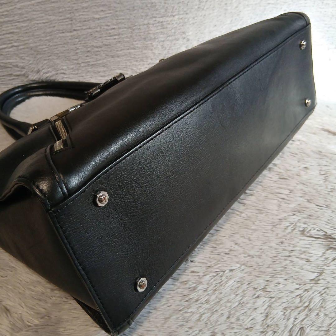 DIESEL ディーゼル　ビジネスバッグ　ブリーフケース　ブラック　本革レザー