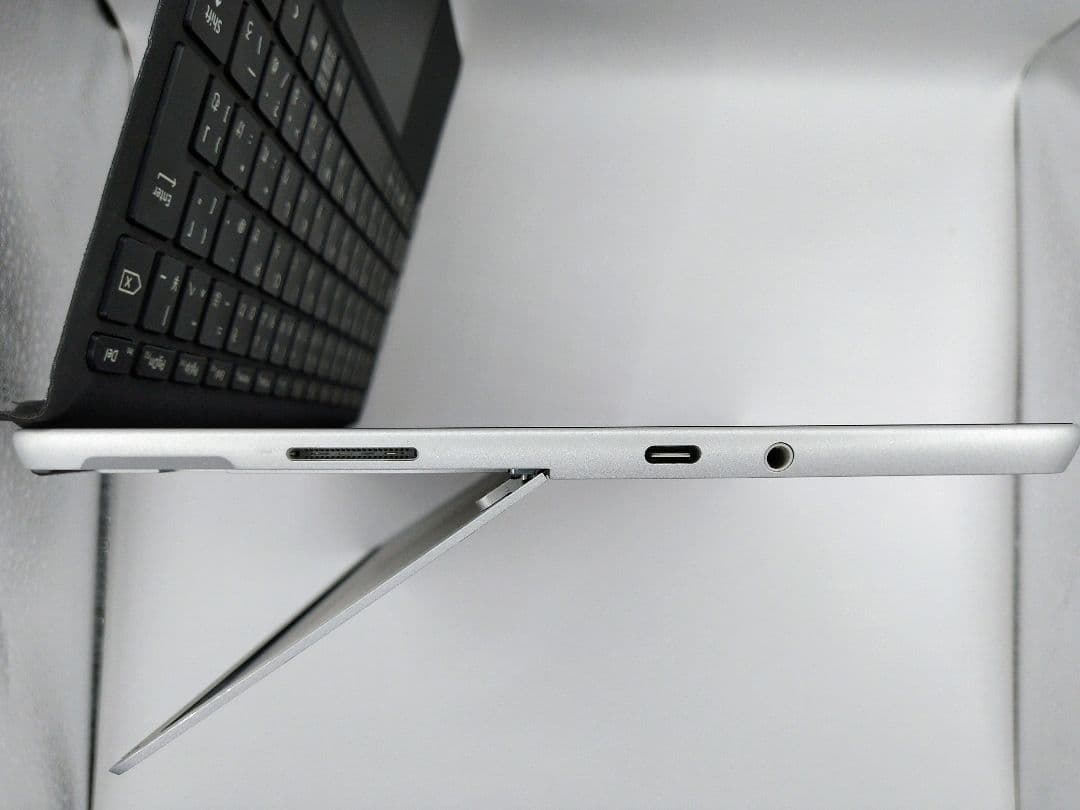 【良品】Surface Go 3 Windows11 タイプカバー、アダプター付