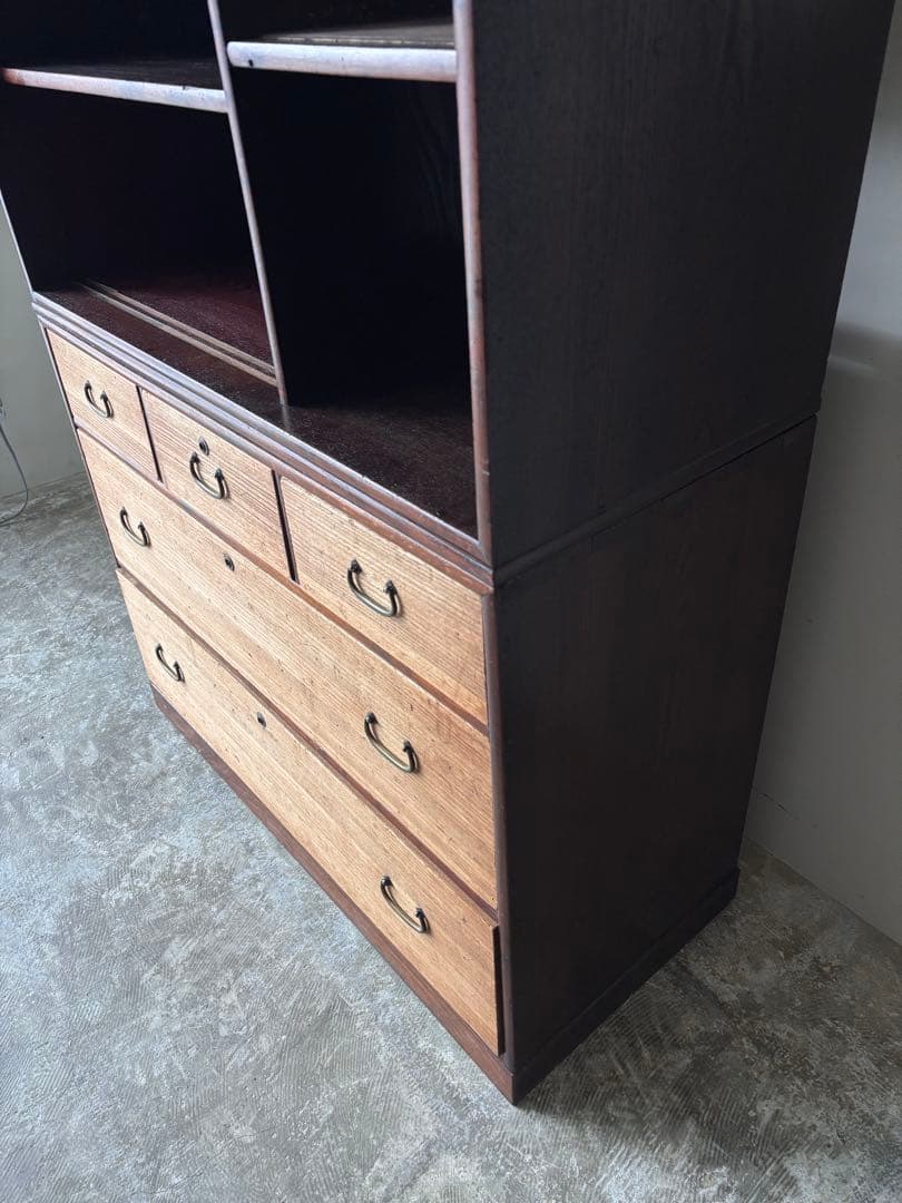 水屋箪笥　茶箪笥　和箪笥　食器棚　本棚　ディスプレイ棚　収納棚　箪笥　什器　和室