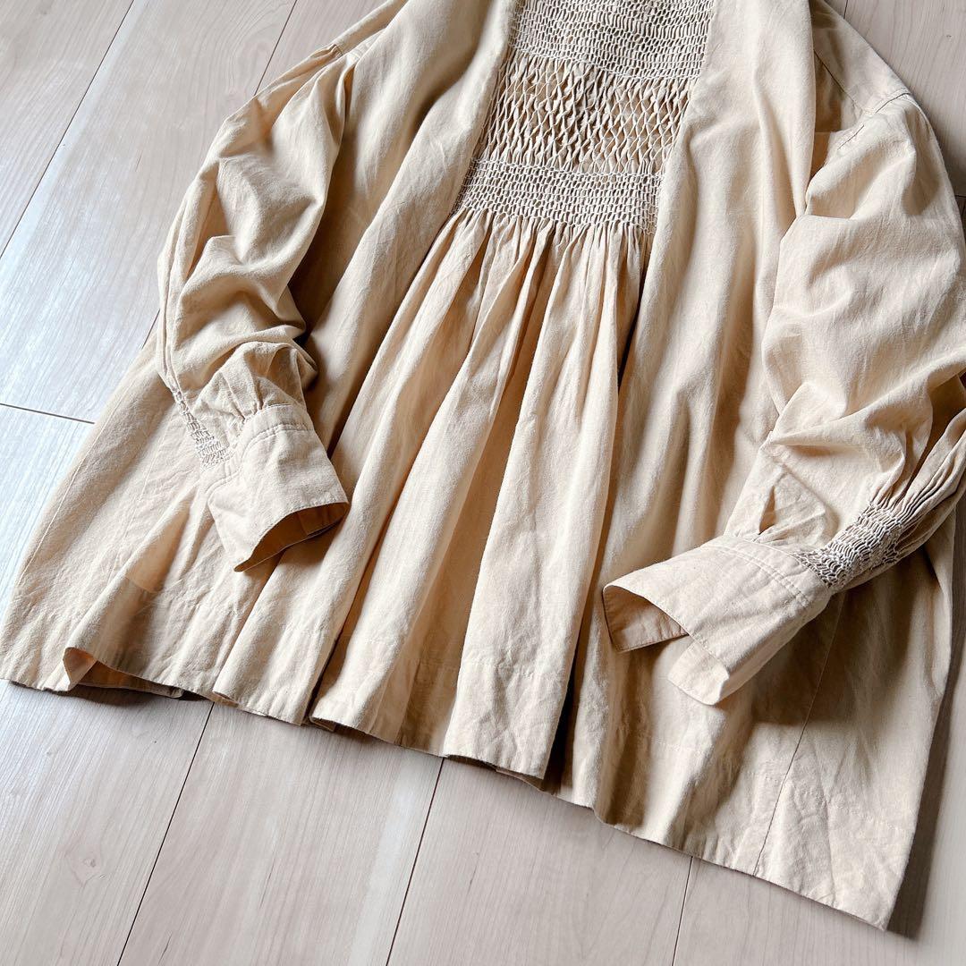 美品＊kagure かぐれ インド綿 コットンスモッキングブラウス ベージュ