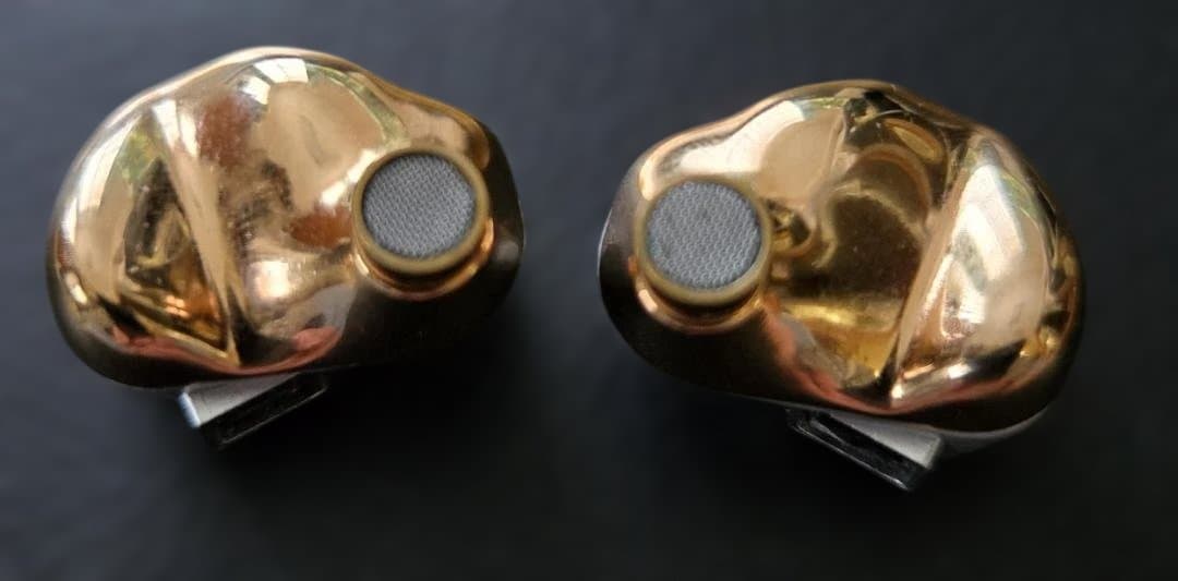 HIFIMAN Svanar【専用リケ－ブル付き】