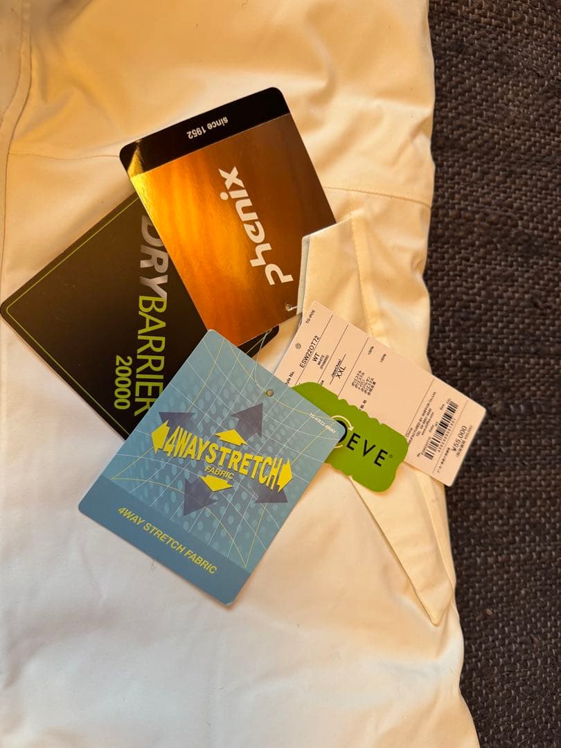 PHENIX RUBY JACKET レディース スキージャケット ホワイト