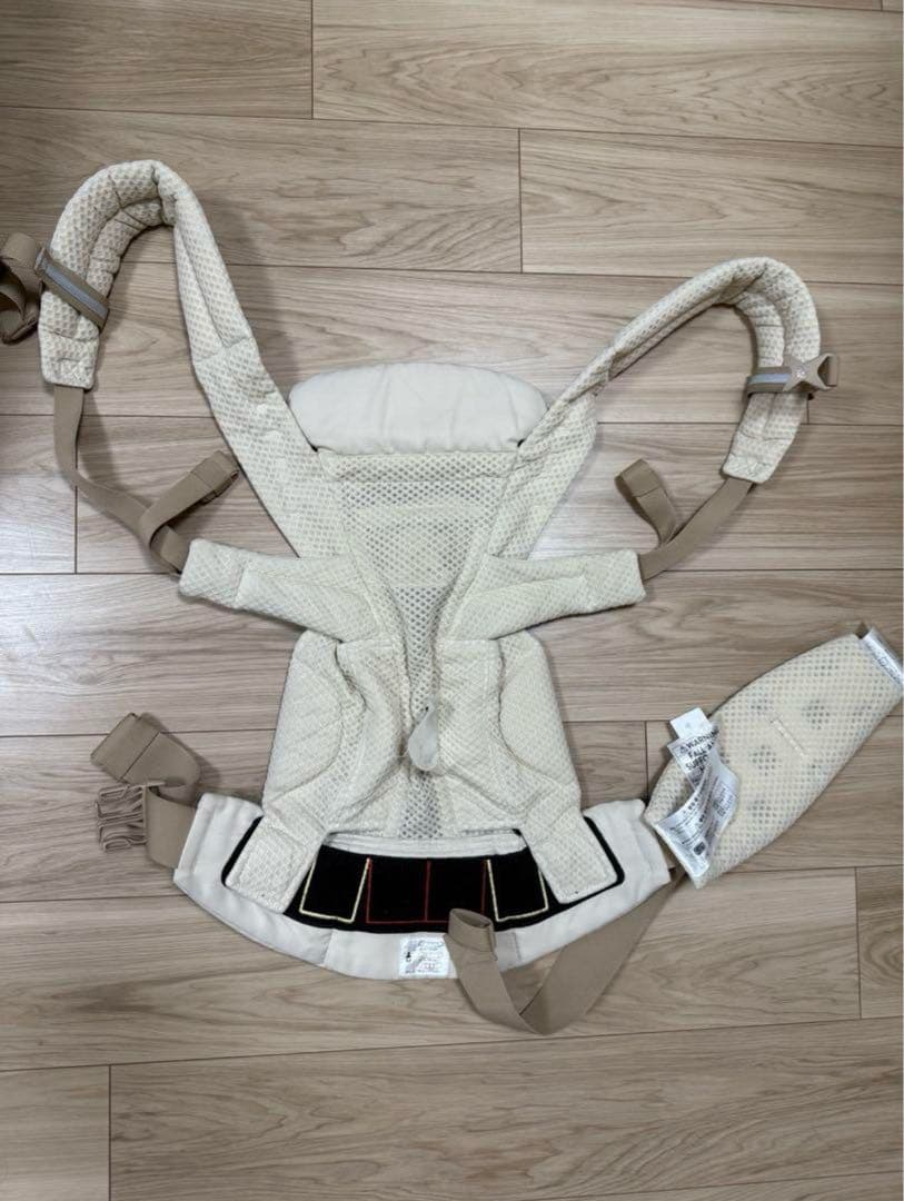 エルゴ　オムニブリーズ　ナチュラルベージュ　抱っこ紐