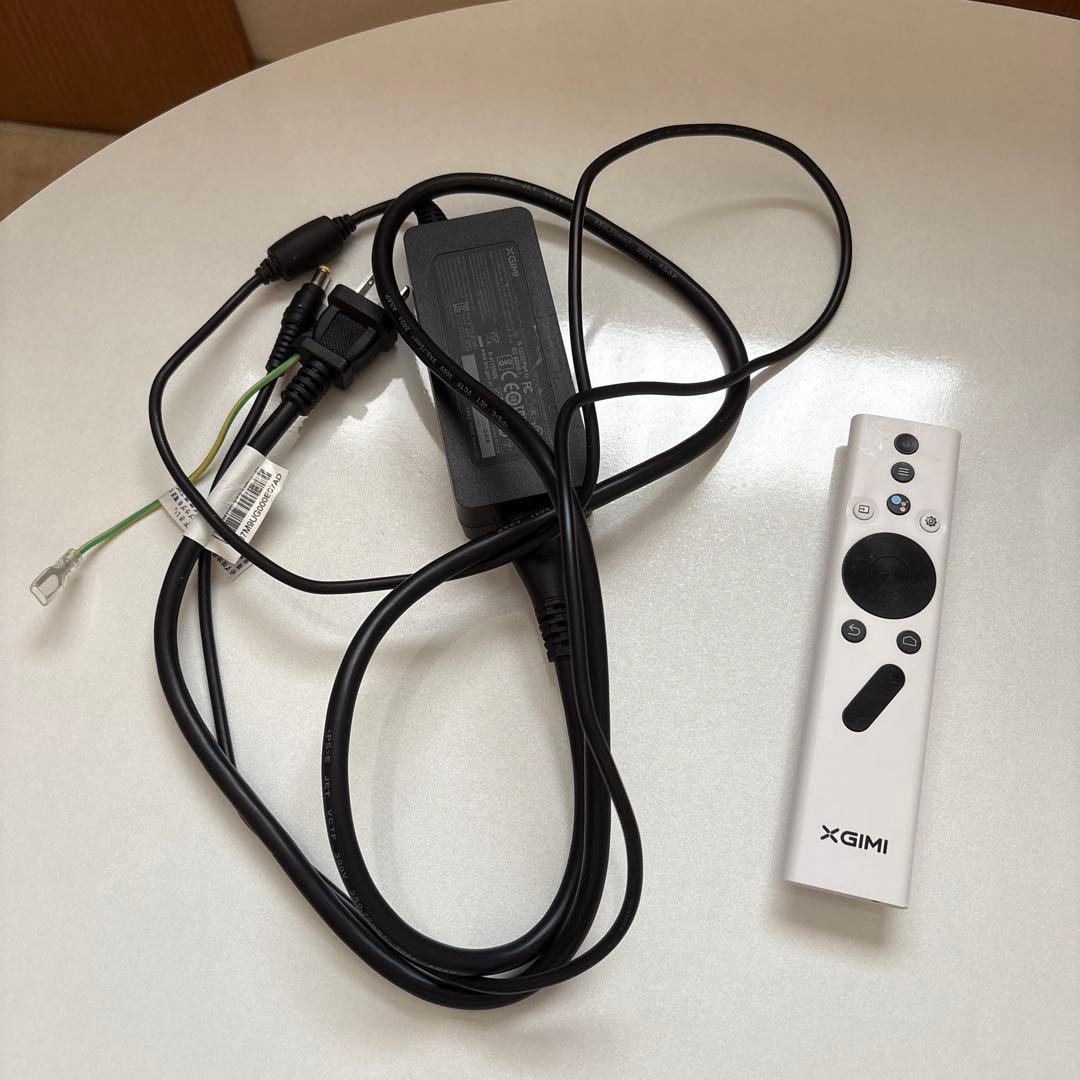 XGIMI MoGo Pro プロジェクター 本体 ホワイト