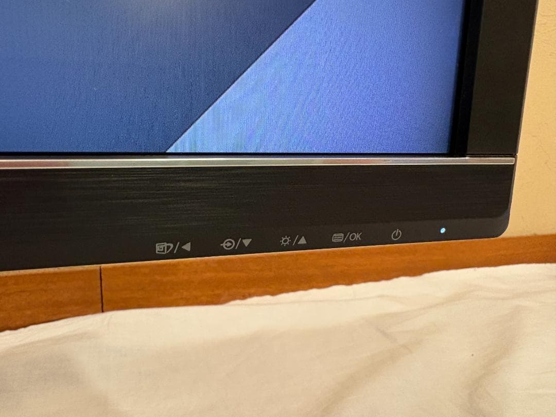 【美品】PHILIPS ディスプレイ 31.5 WQHD 2560x1440