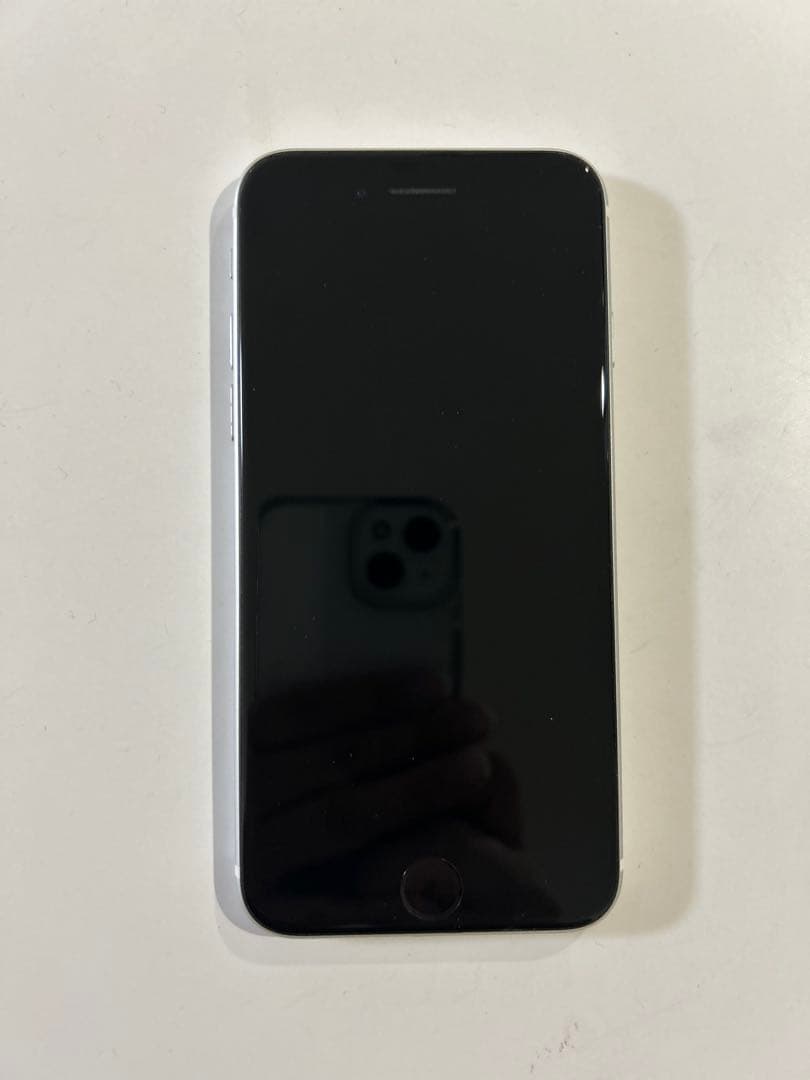 【美品‼️】iPhoneSE 第2世代　ホワイト