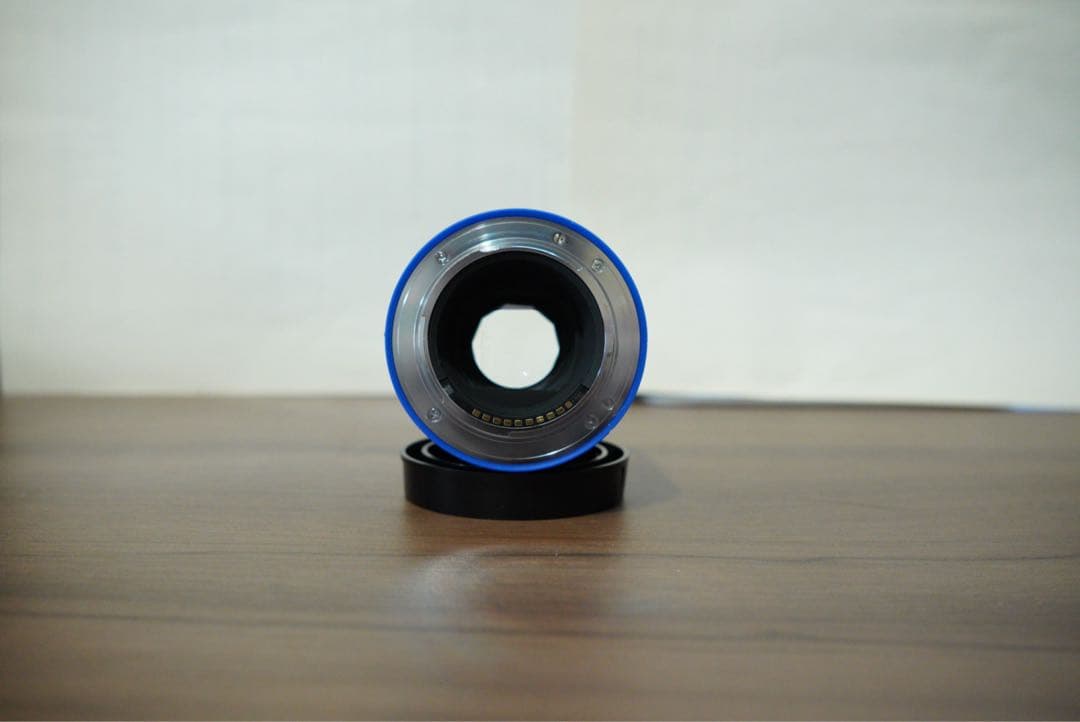 ZEISS Loxia 2/50 （50mm F2.0)