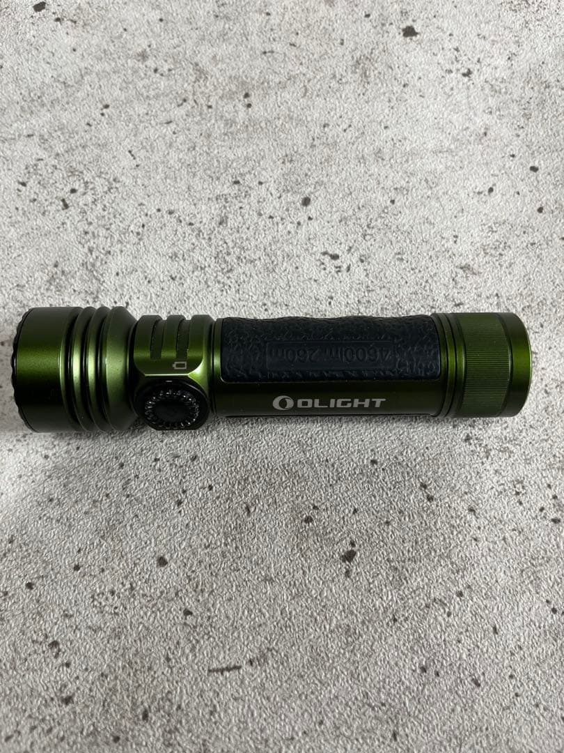 olight オーライト Seeker 4 Pro アーミーグリーン