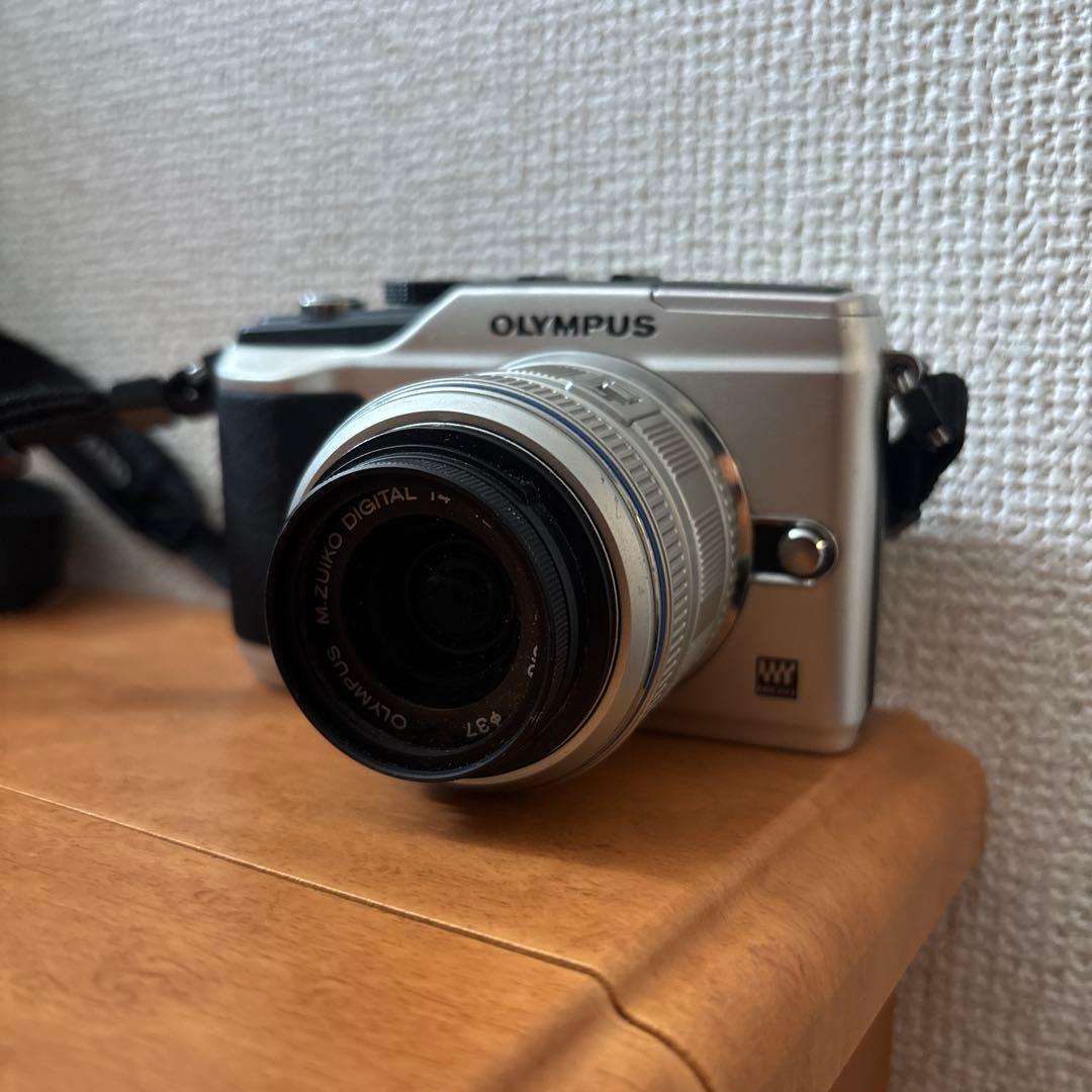 OLYMPUS PEN E-PL2 ミラーレス一眼 (本体)