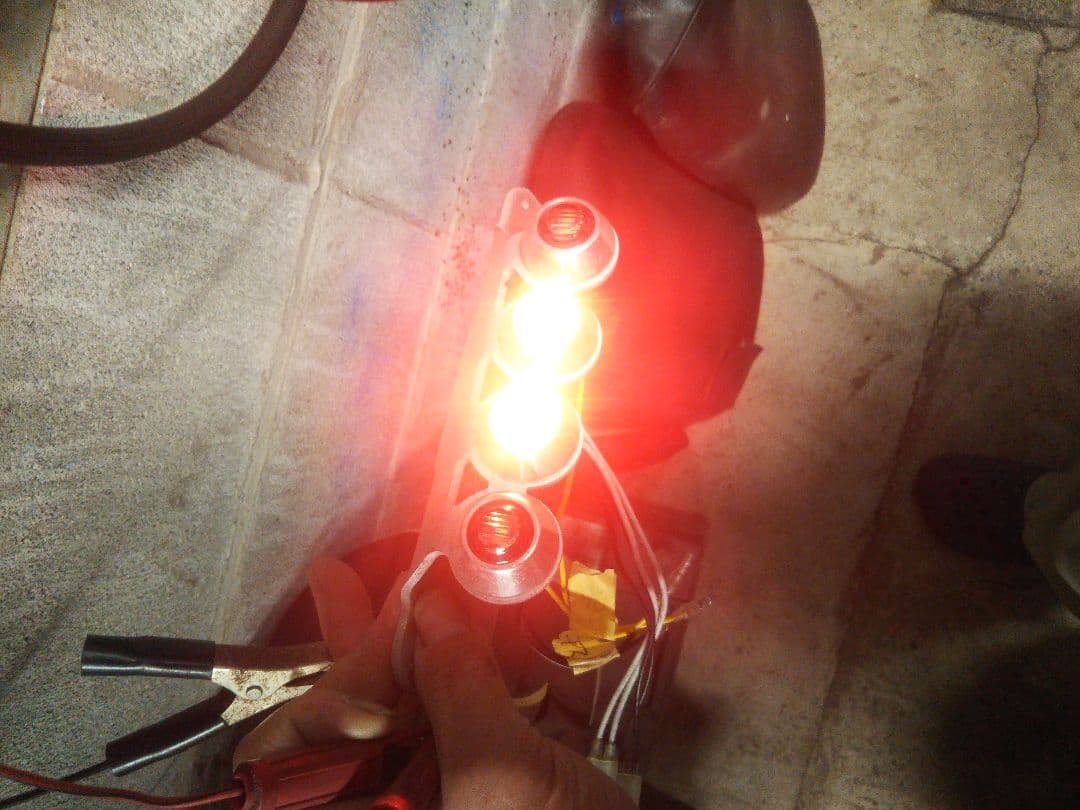 ズーマーFLPテールランプ 難有り