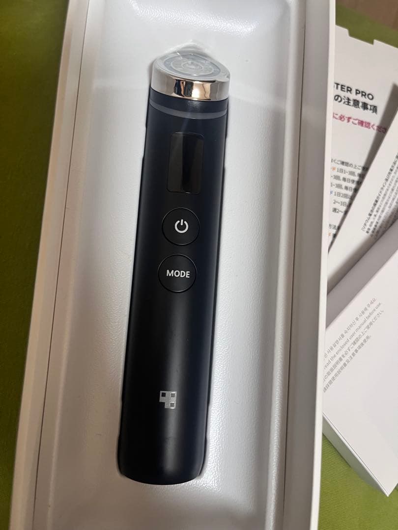 BOOSTER PRO 美顔器 ブラック medicube