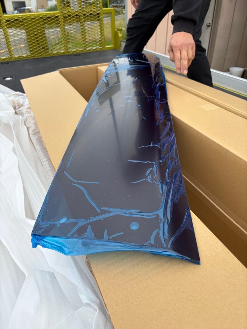 いすゞ　フォワード　ワイド　フロントバイザー