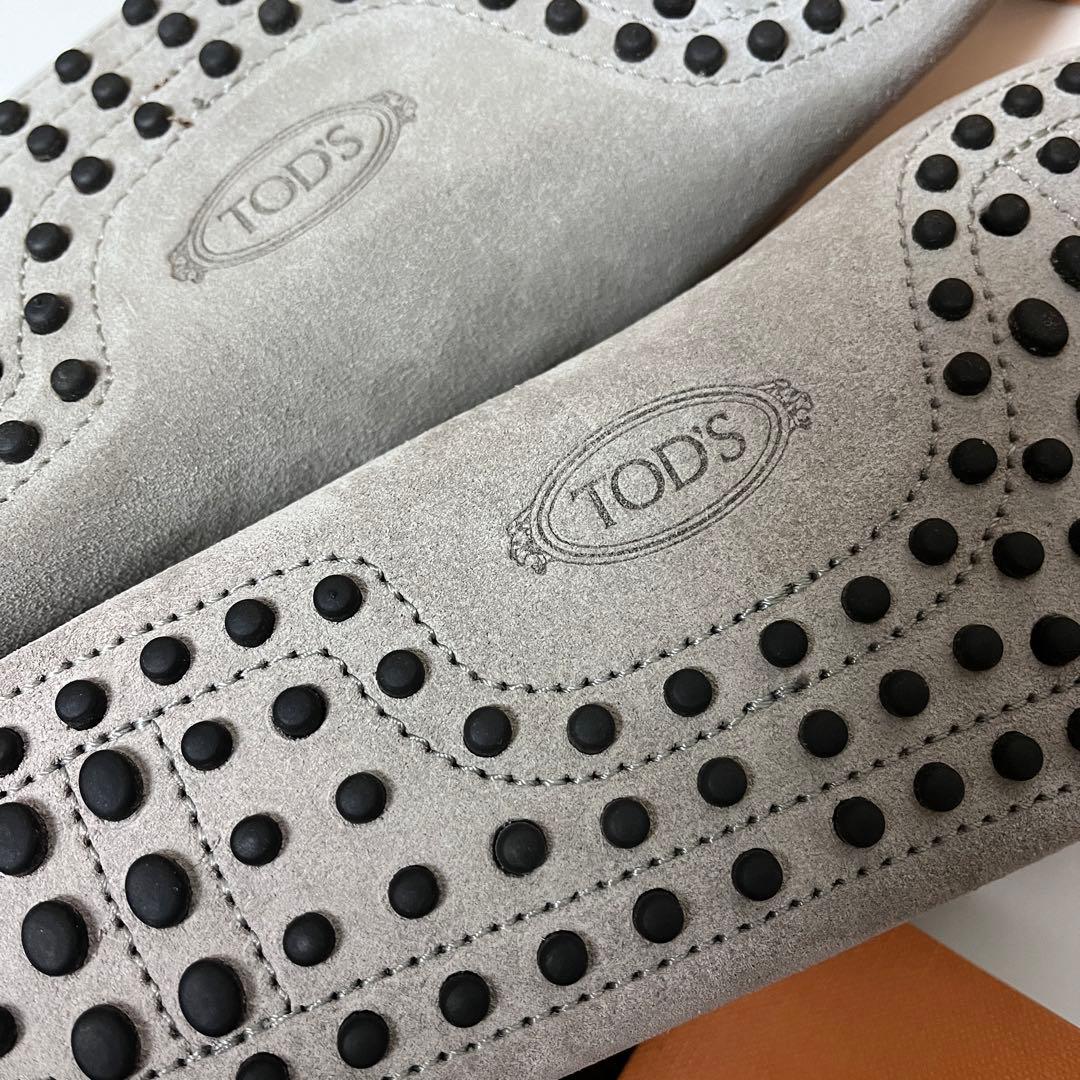 トッズ☆新品☆TOD’sメンズ レザー ゴンミーニ/グレー25.5cmローファー