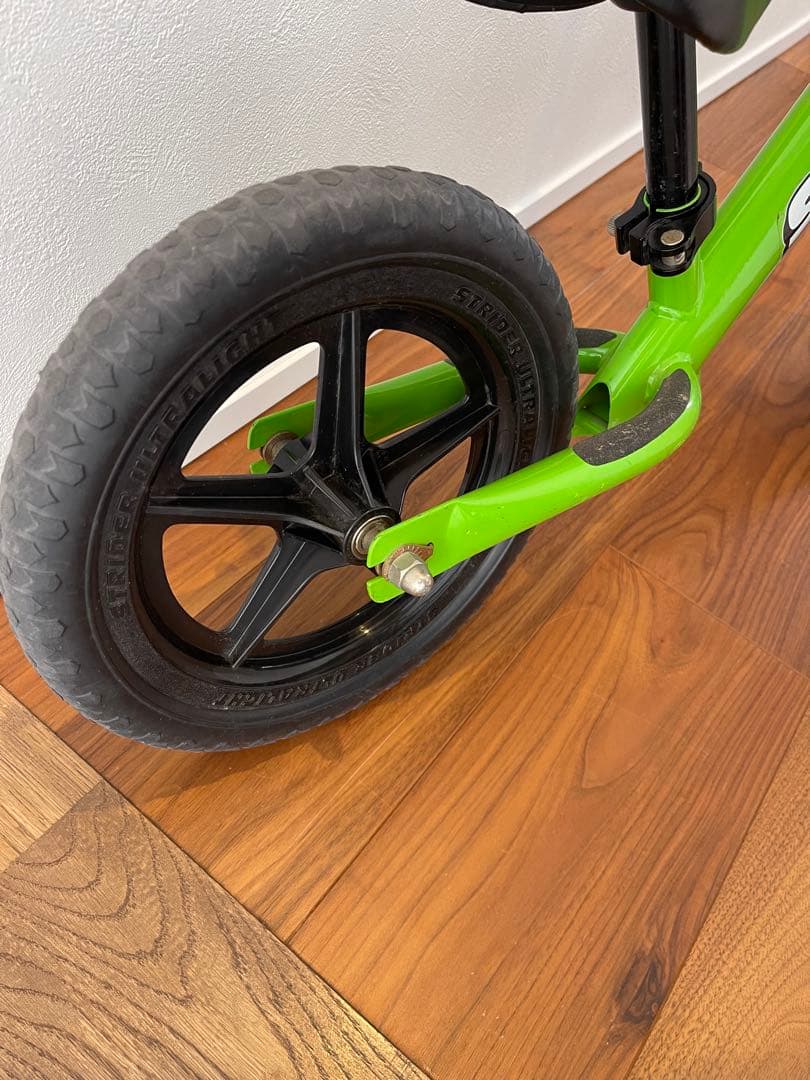 STRIDER ストライダー 12インチ　バランスバイク　グリーン