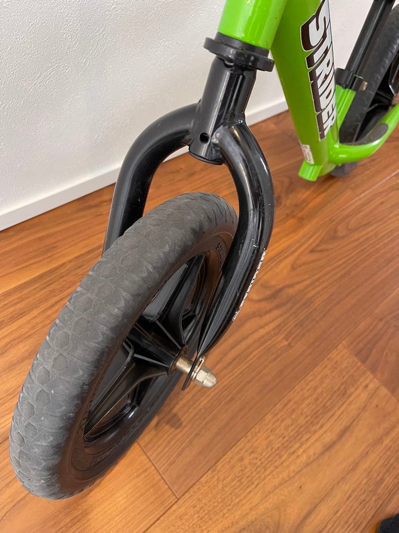 STRIDER ストライダー 12インチ　バランスバイク　グリーン
