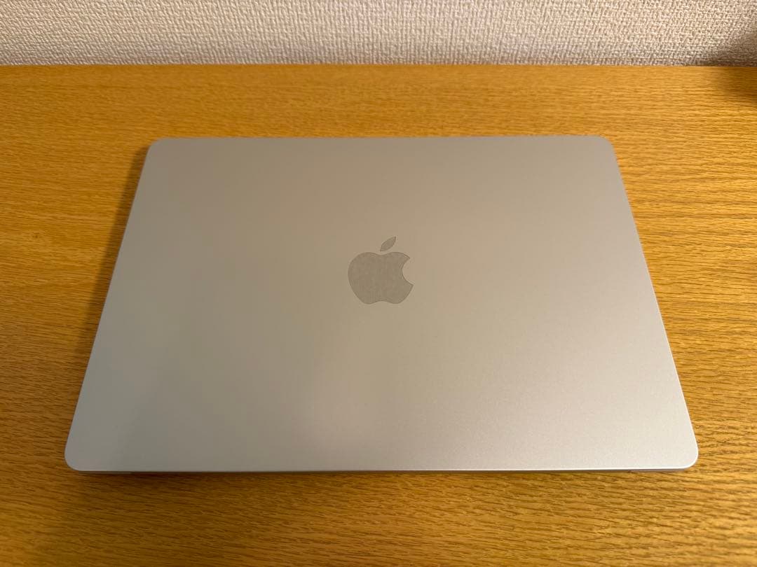 美品 MacBook Air M2 Apple Intelligence対応