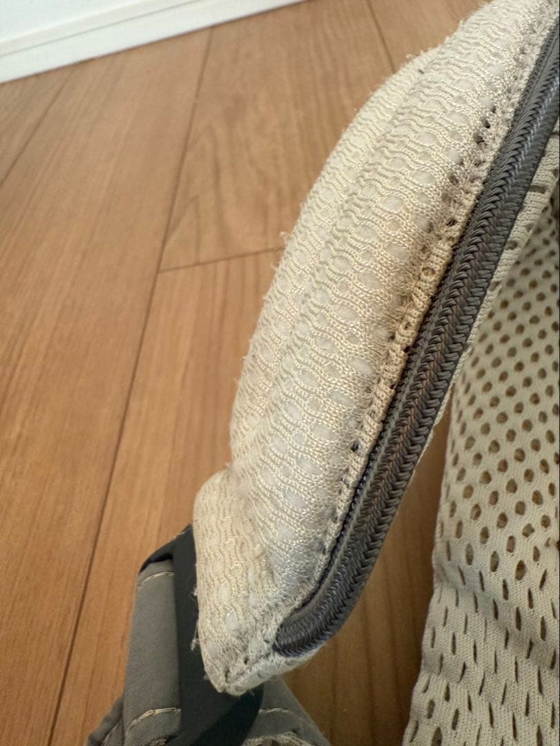 ベビービョルン　babybjorn ハーモニー　harmony クリーム