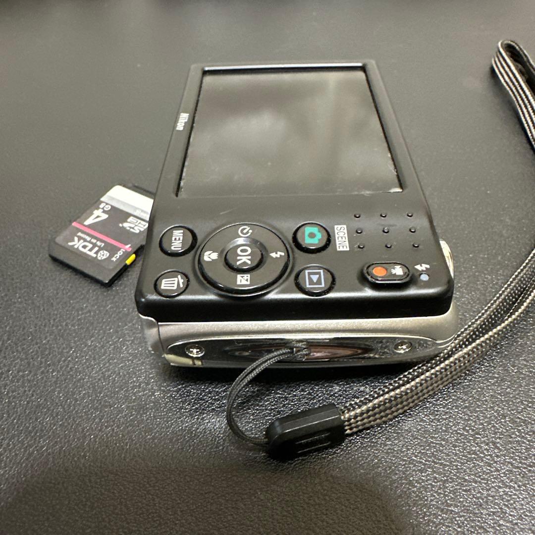 美品　Nikon COOLPIX L26 動作確認済　単三電池式　SDカード付き