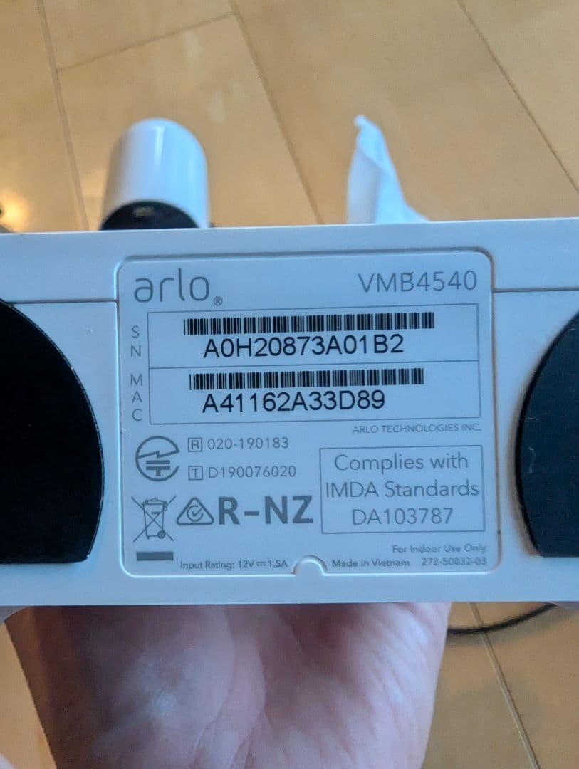 ポ*ト様 ▼ Arlo ワイヤレスセキュリティカメラ 2台＋ベースステーションセ