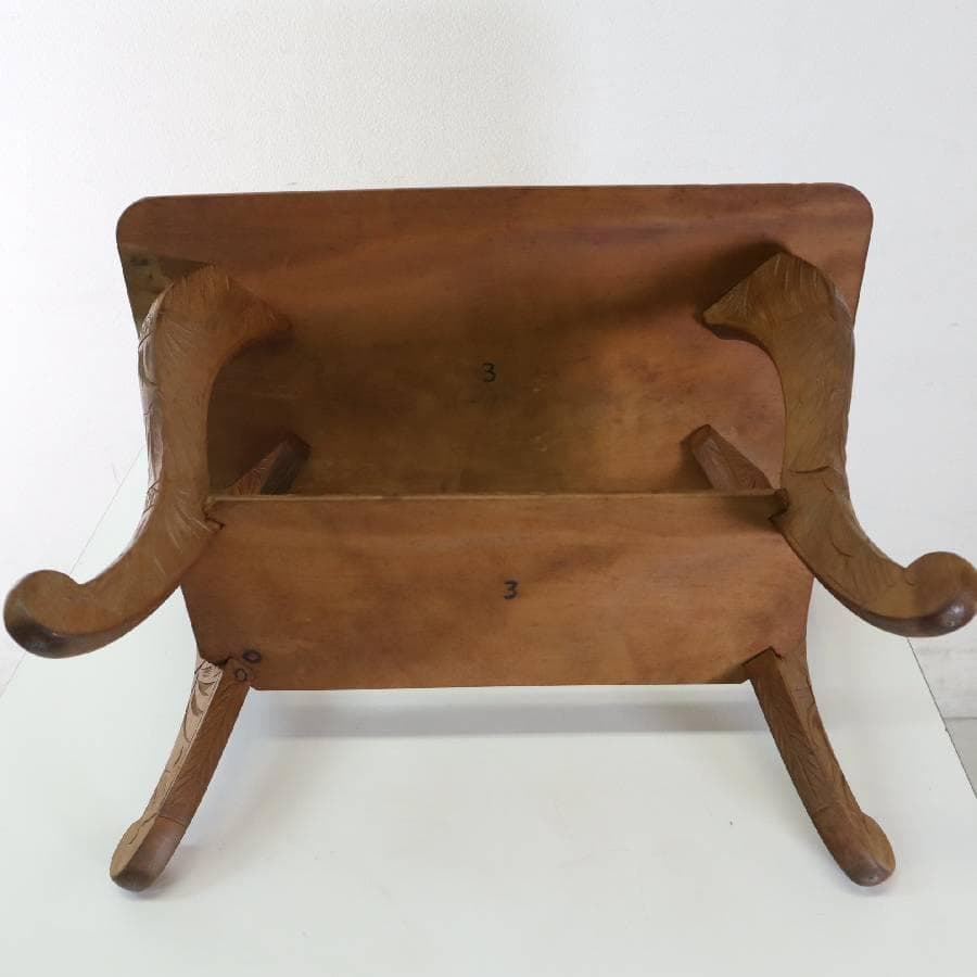 伝統工芸 日光彫 花文 サイドテーブル 花台 幅60cm 棚板付き