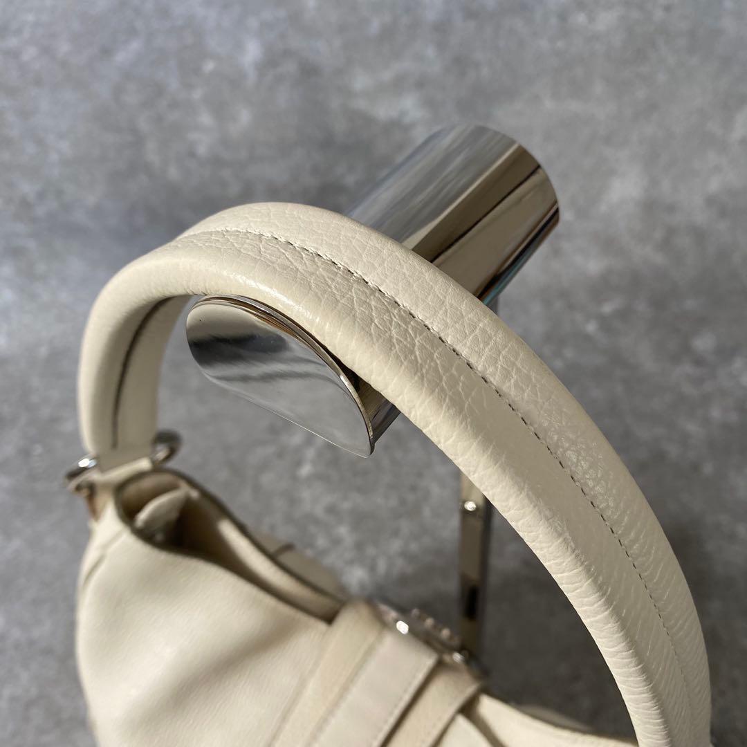 新品　FURLA フルラ　ワンショルダーバッグ　ホーボー　レザー　アイボリー