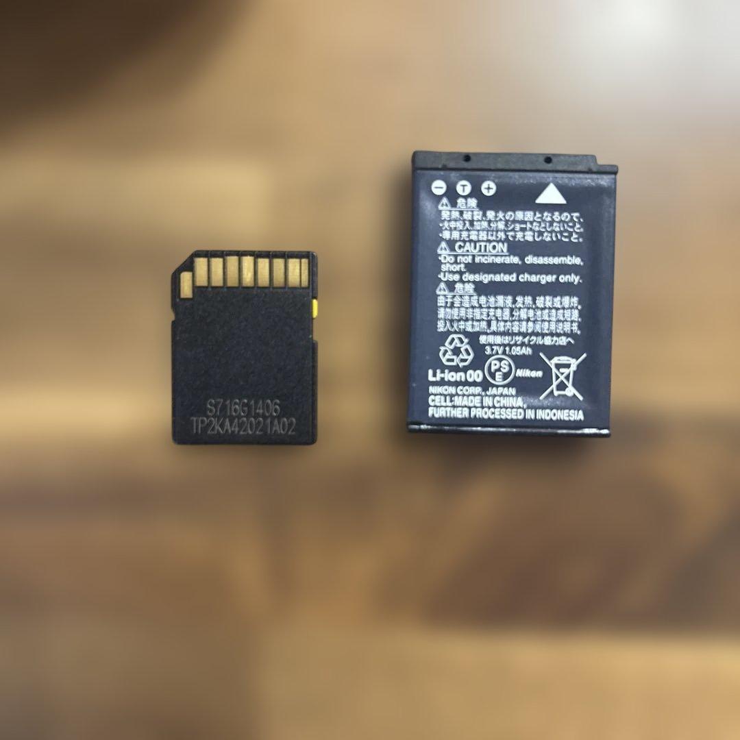 Nikon COOLPIX S9700 赤