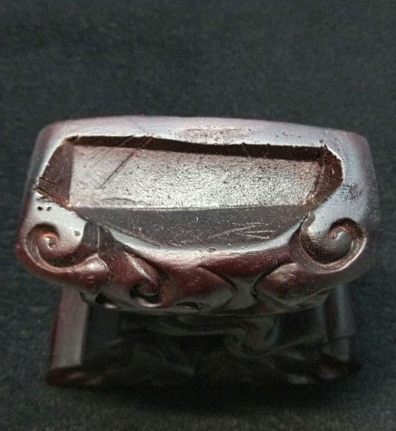 ギラギラルチルクォーツ《原石》専用台座付き　金運　仕事運　勝負運