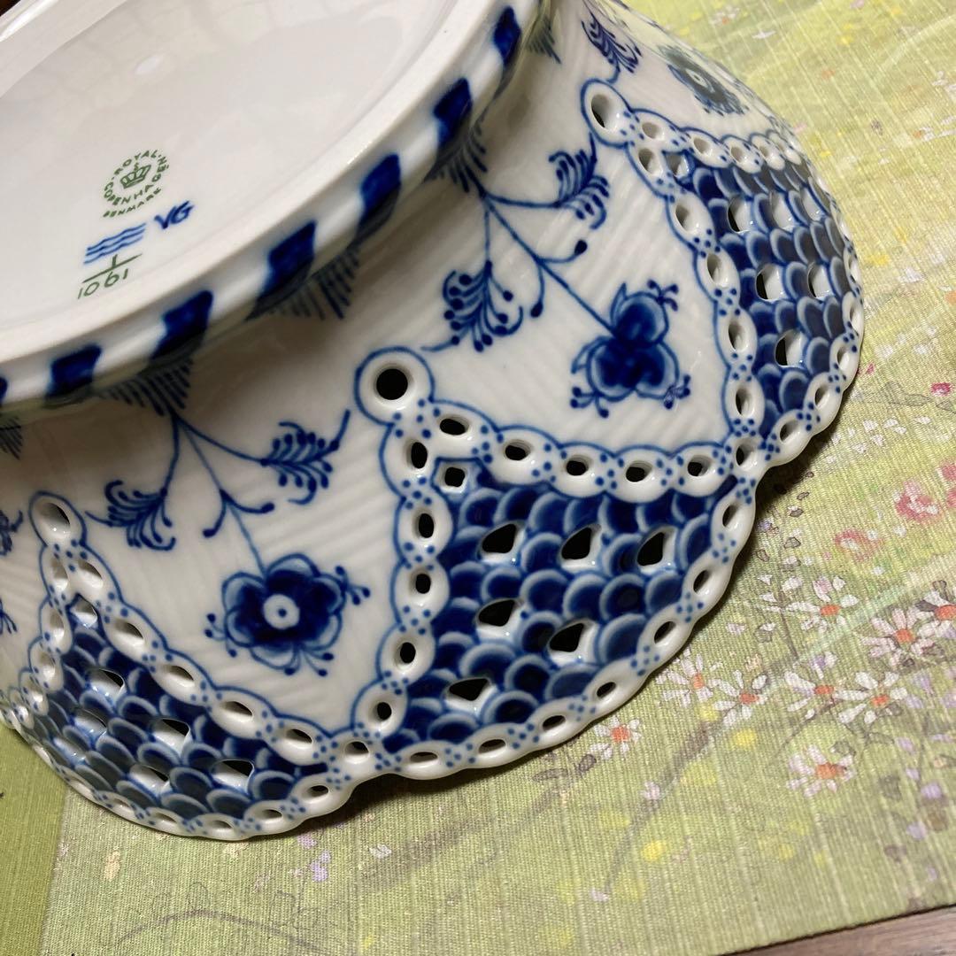 ロイヤルコペンハーゲン　ブルーフルーテッドダブルレース　フルーツボウル