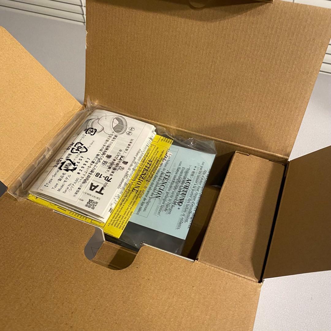 Tamron タムロン 70-180mm F2.8 Di 3 VXD A056