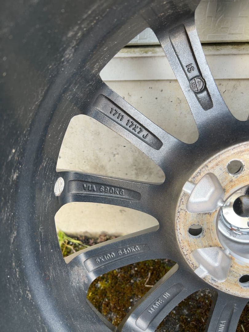 スタッドレスタイヤ 4本セット225/65R17 T32