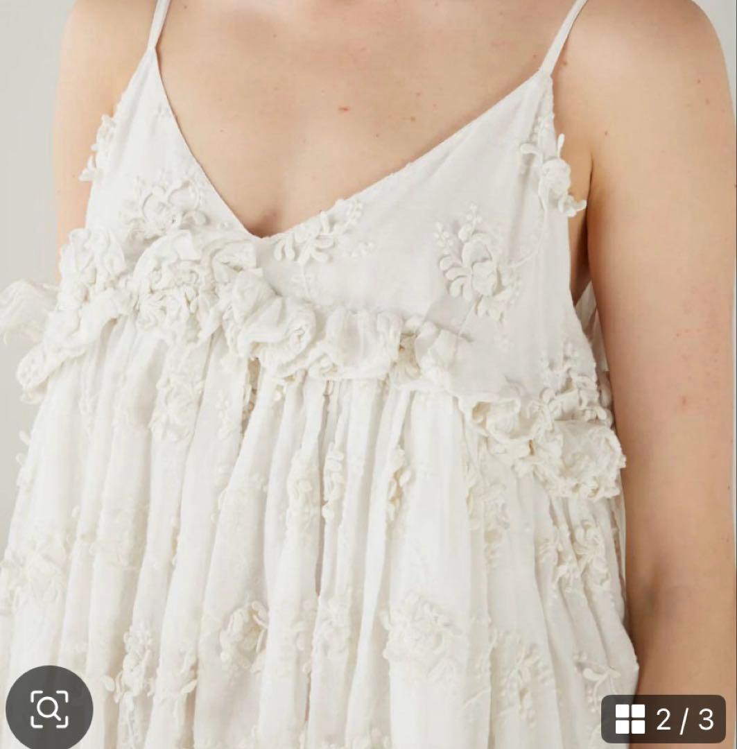 crinkle crinkle crinkle 3Dエンブロイダリー キャミソー