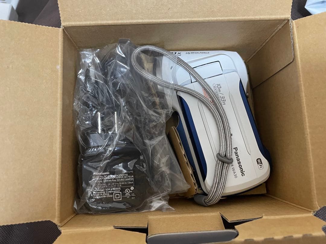 Panasonic HX-WA30 ビデオカメラ本体　ホワイト