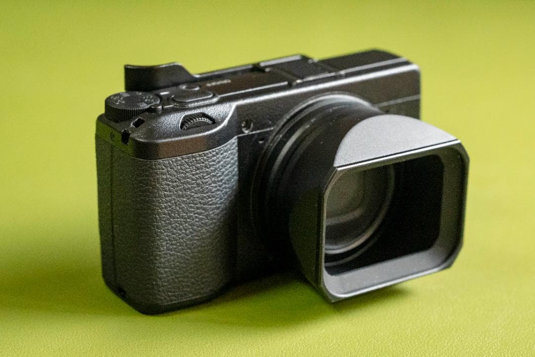 RICOH GRⅢx フィルター、フード、サムレスト、予備バッテリー、5年保証