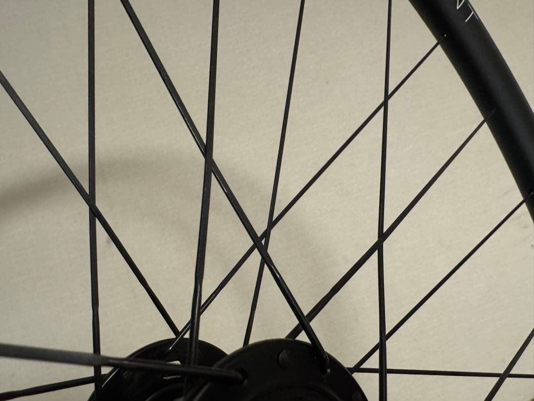 HUNT 30 CARBON GRAVEL DISC ホイール