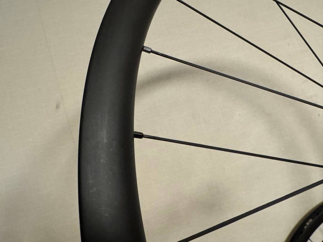 HUNT 30 CARBON GRAVEL DISC ホイール