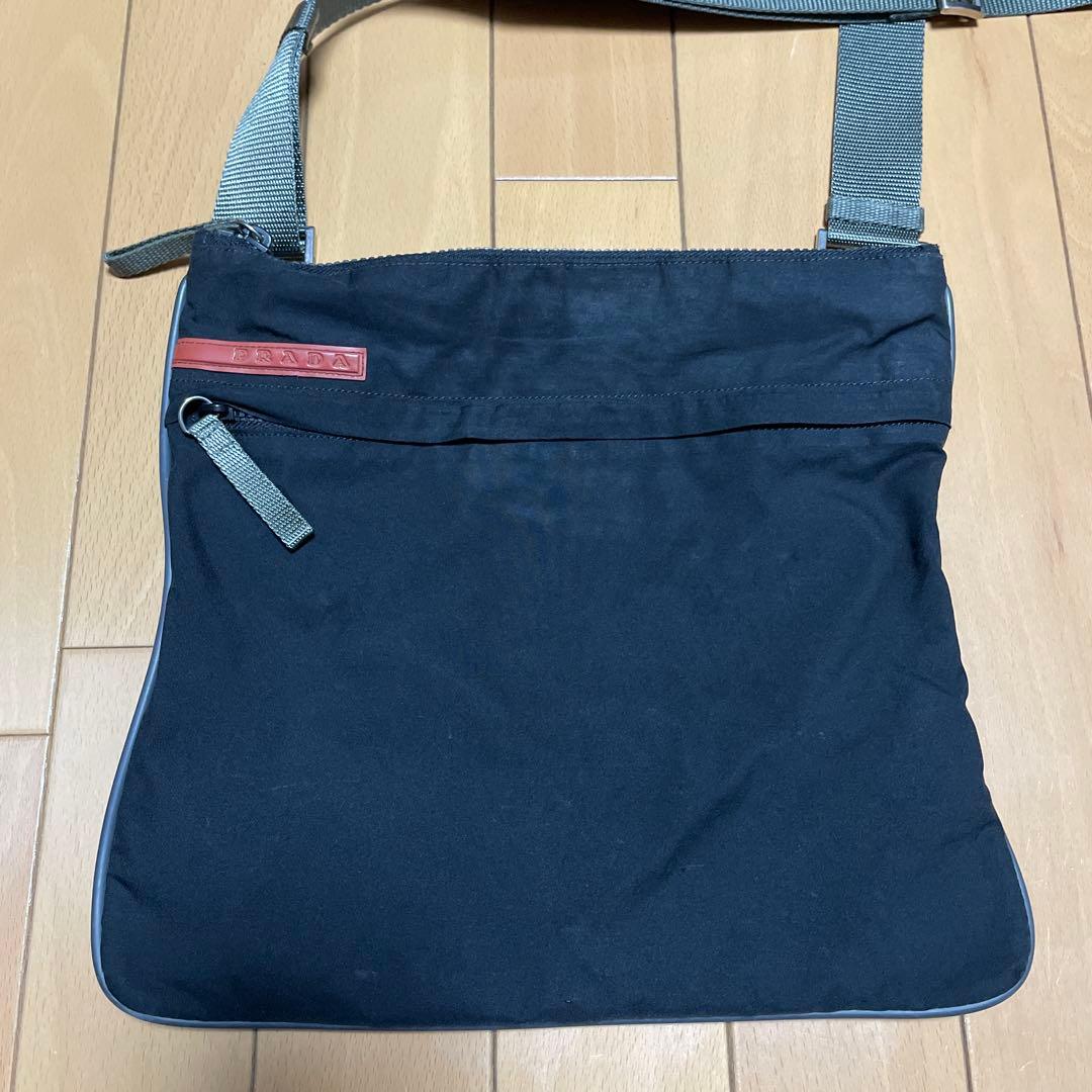 プラダ　ショルダーバッグ　4VA031