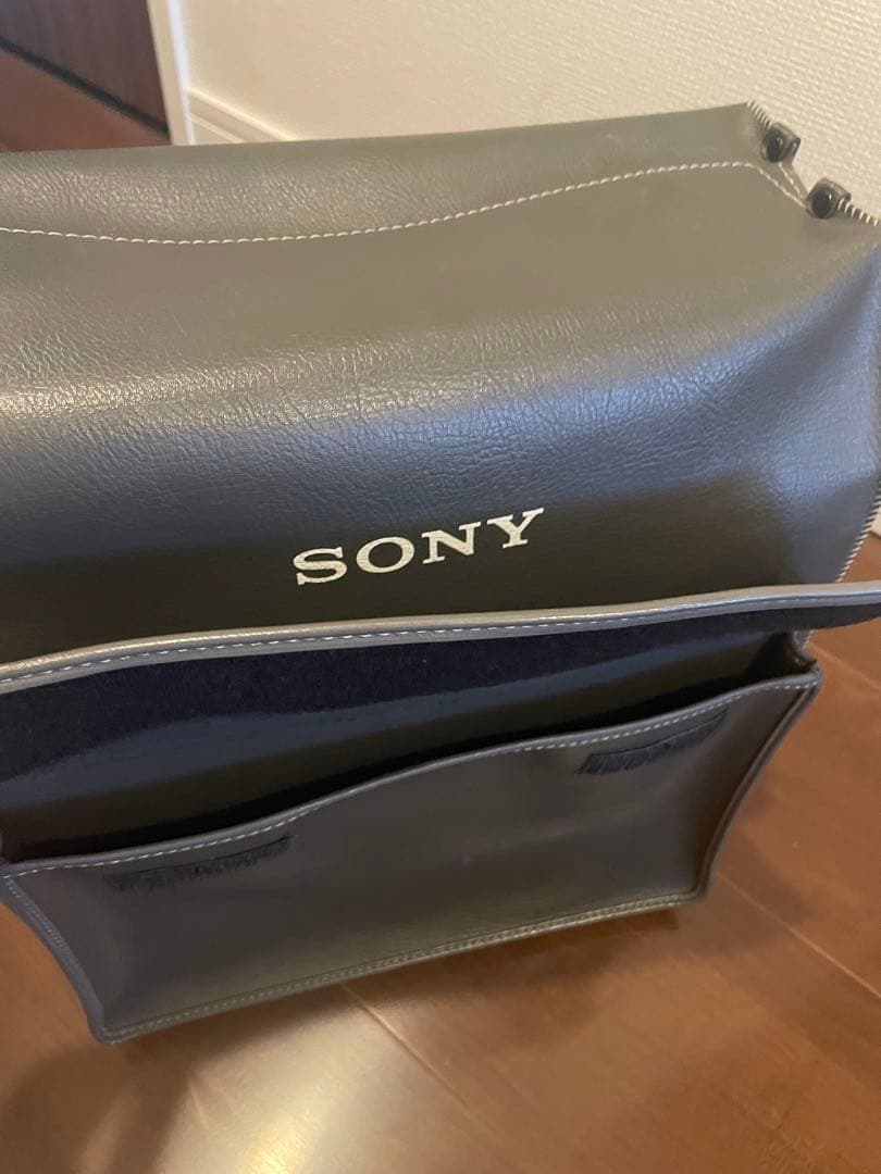 SONY TCD-100 カセットプレーヤー 専用ケース付き