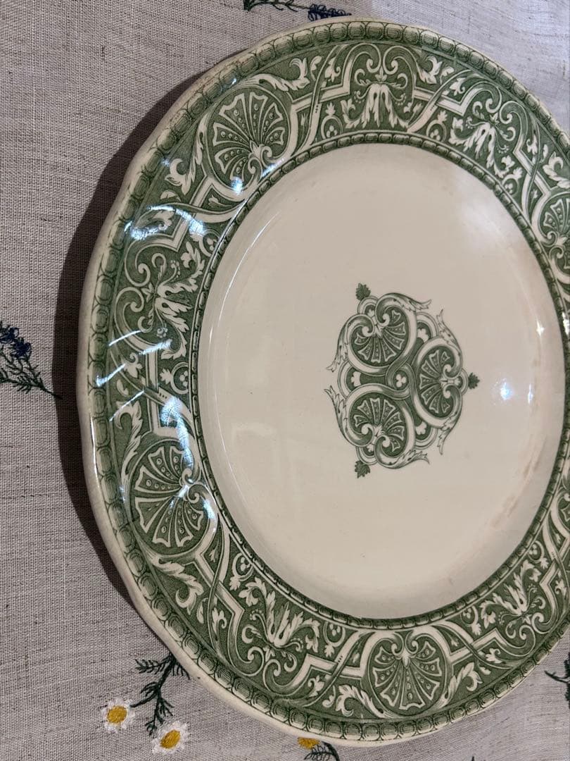 クレイユモントロー　アンリ２世　アンティーク　大皿①