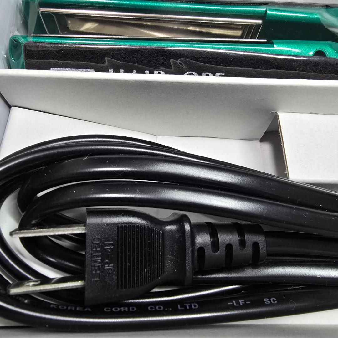 ★サニープレイス 新品未使用11月購入　MGプラチナ輝髪アイロン（グリーン）