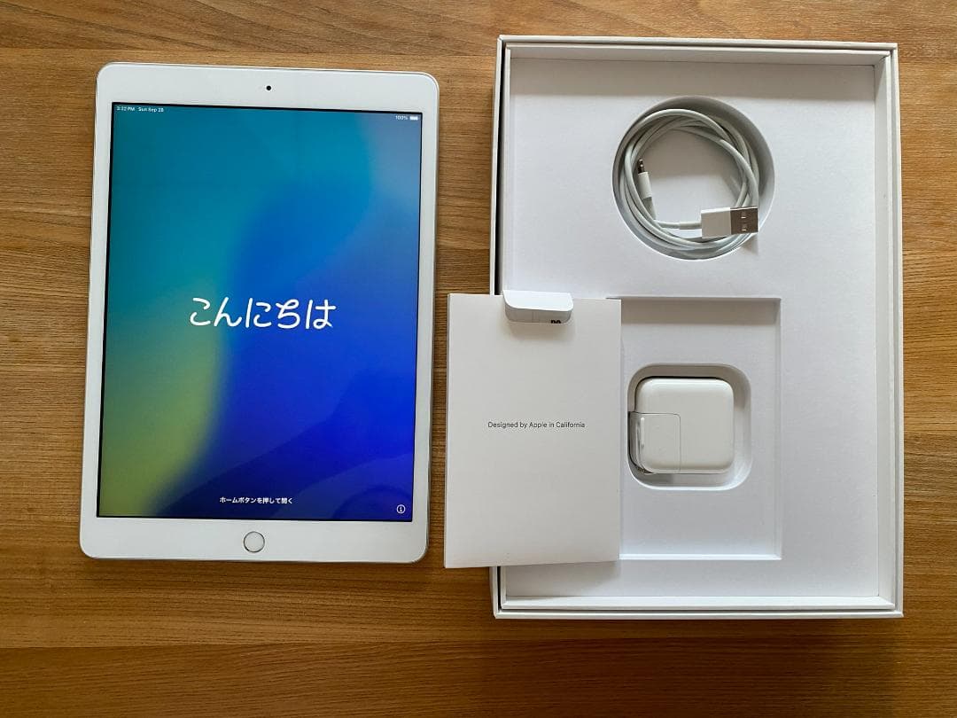 Apple iPad 7世代　10.2インチ シルバー 本体　Wi-fi