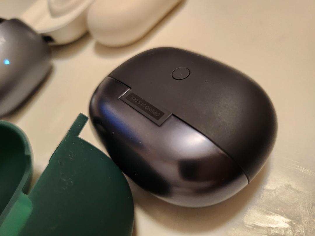 SHOKZ OPENDOTS ONE + オープンイヤー3機種おまけ！ケースも！