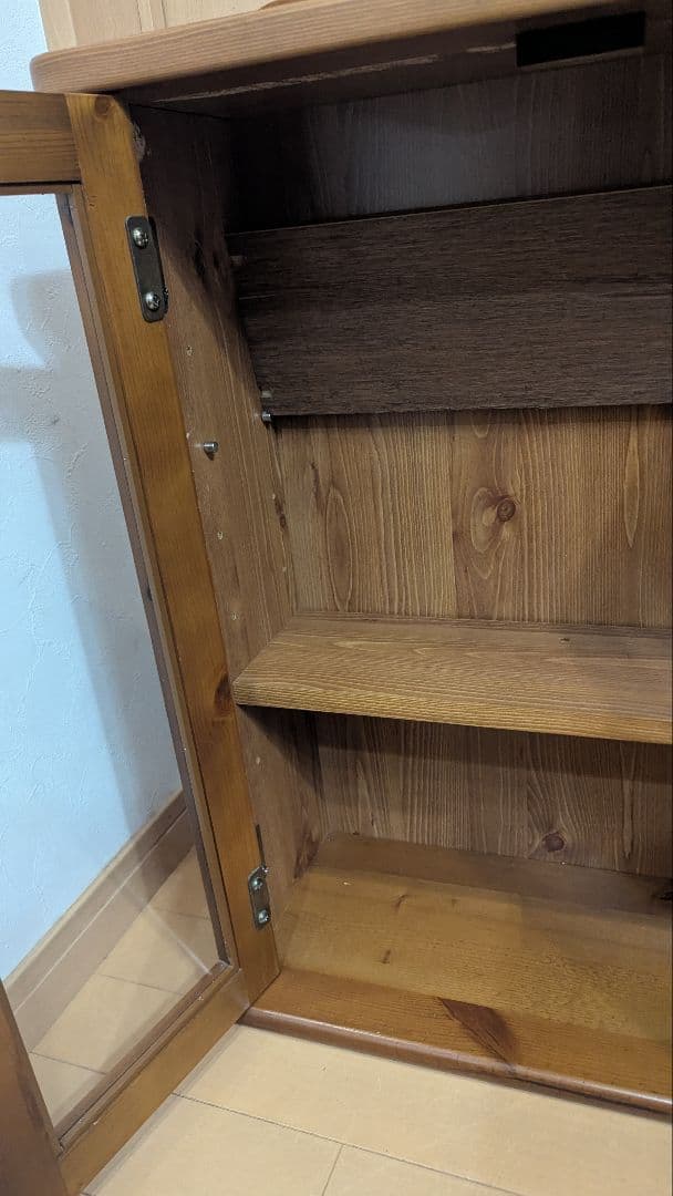 カントリー調　木製ガラス扉 キャビネット　レトロ　アンティーク