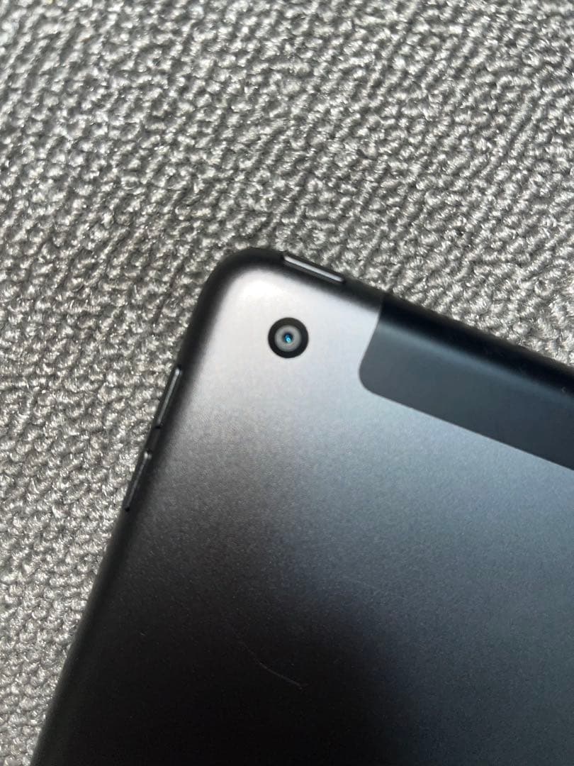 iPad 7世代 WiFi＋Cellular 32GB スペースグレイ 美品