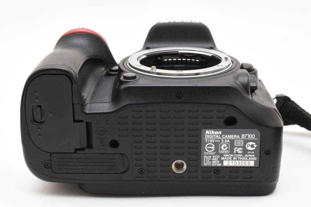 良品　Nikon D7100 ダブルレンズ/SD32GB/フィルム/スマホ転送