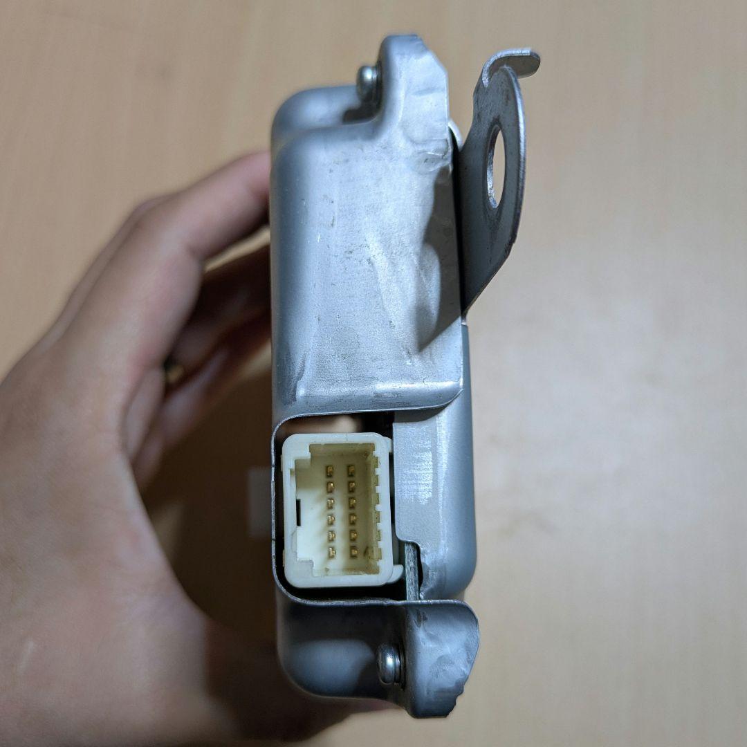 89892-12010 ノア ボルテージセンサー 動作確認済 ⑨